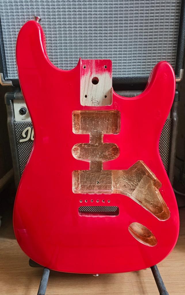 Stratocaster body -  met koperfolie shielding, Muziek en Instrumenten, Instrumenten | Onderdelen, Ophalen of Verzenden, Gebruikt
