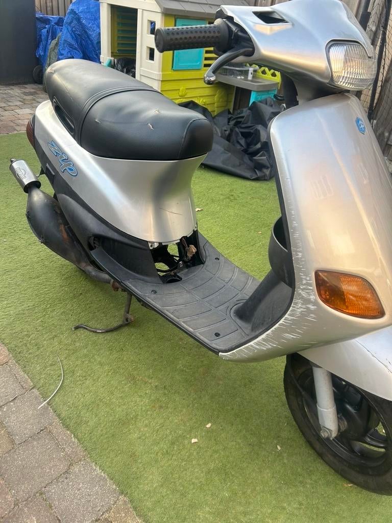 GEZOCHT ZIP TYPE 2, Fietsen en Brommers, Scooters | Piaggio, Ophalen, Zo goed als nieuw, Zip
