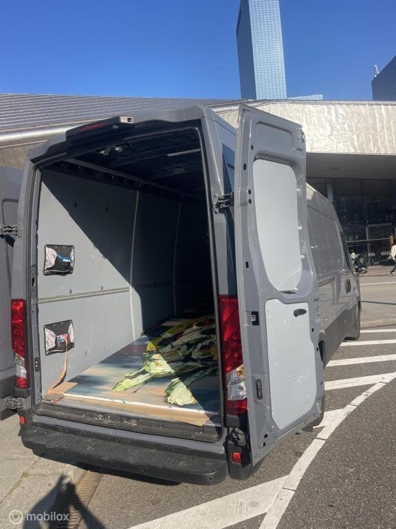 Bestel Direct Bestelbus Op Locatie!