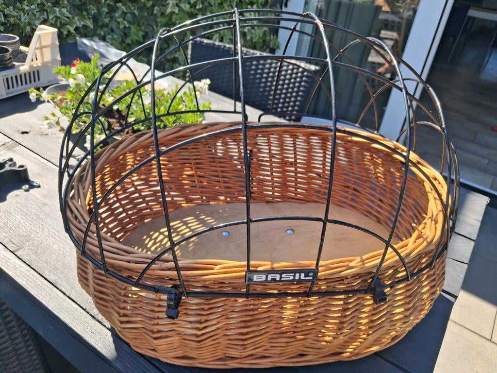 Hondenfietsmand pluto - basil, Dieren en Toebehoren, Ophalen of Verzenden, Gebruikt, Riet