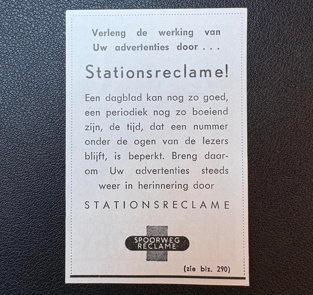 Oude advertentie NS ‘Stationsreclame’ (1950), Verzamelen, Ophalen of Verzenden, Gebruikt, Trein