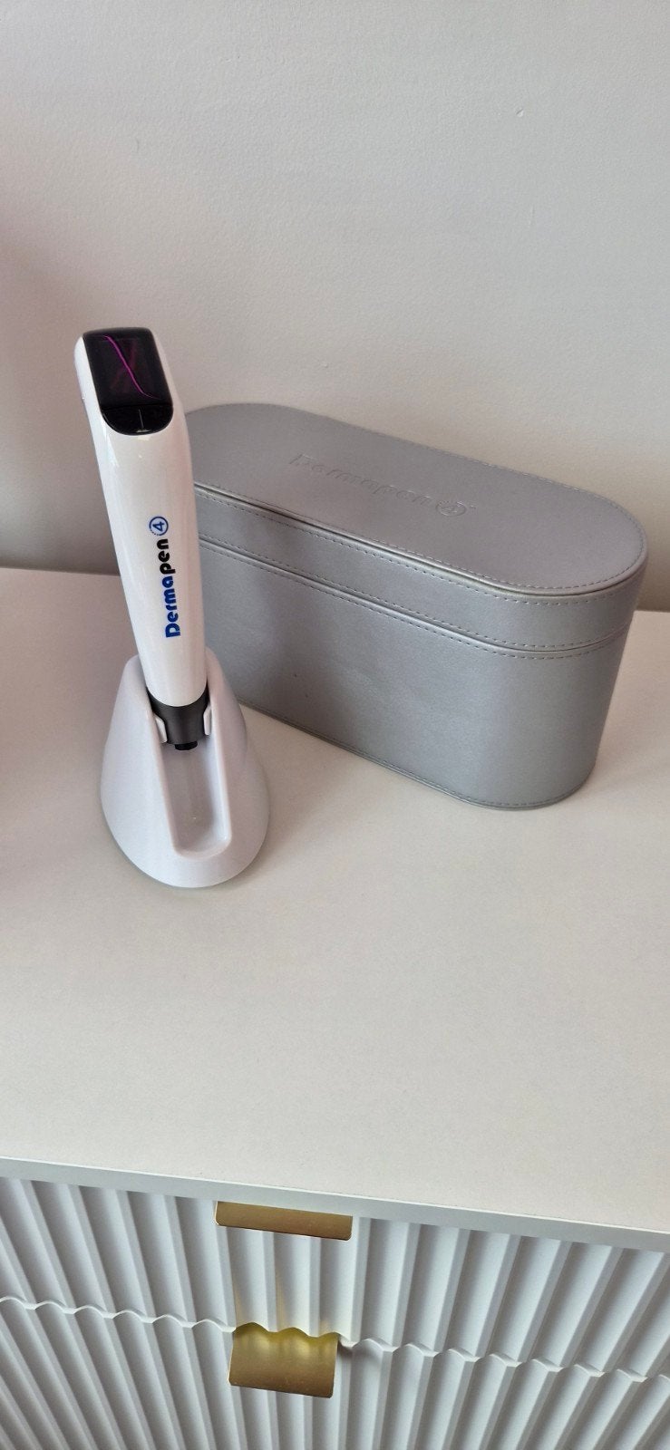 Originele Dermapen 4 met oplader en verpakking, Witgoed en Apparatuur, Persoonlijke-verzorgingsapparatuur, Ophalen of Verzenden