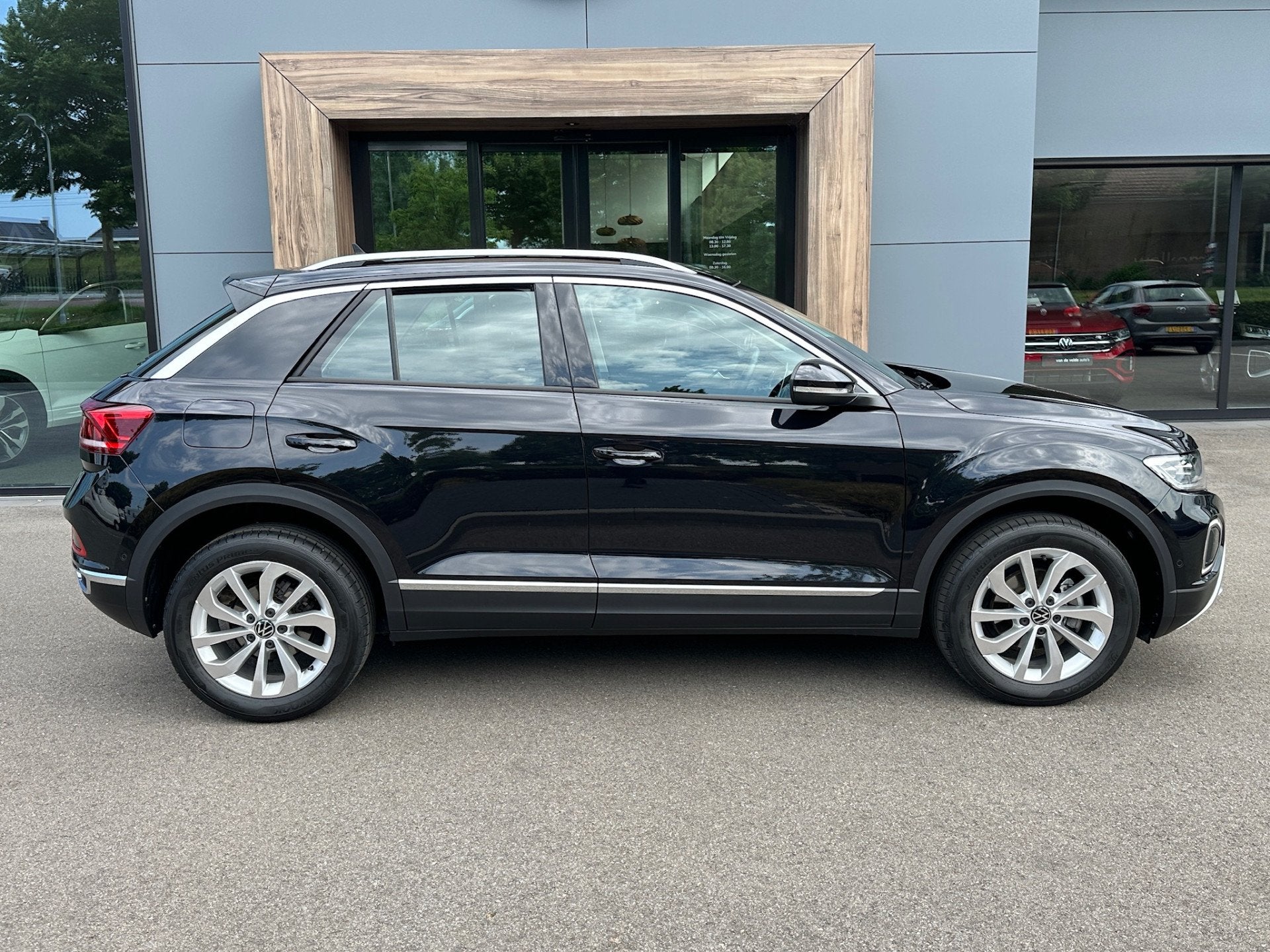 Volkswagen T-Roc 1.5 TSI 150pk DSG Style Carplay | Camera |, Auto's, Volkswagen, 12 maanden, 1258 kg, Zwart, Alcantara