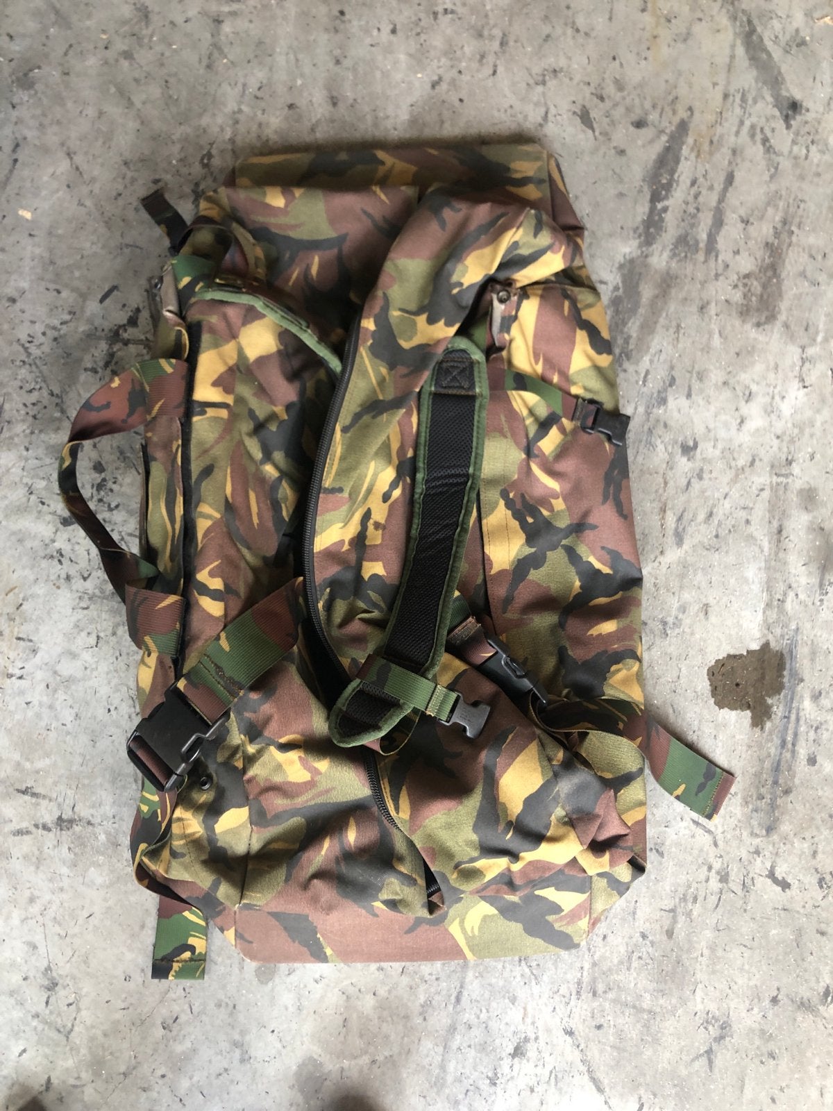 Camo rugzak met studs - Uniek en Stoer, Ophalen of Verzenden