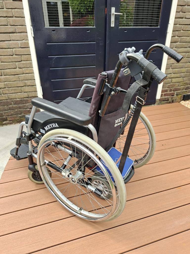 Rolstoel v.v. electrische duwondersteuning, Ophalen of Verzenden, Elektrische rolstoel