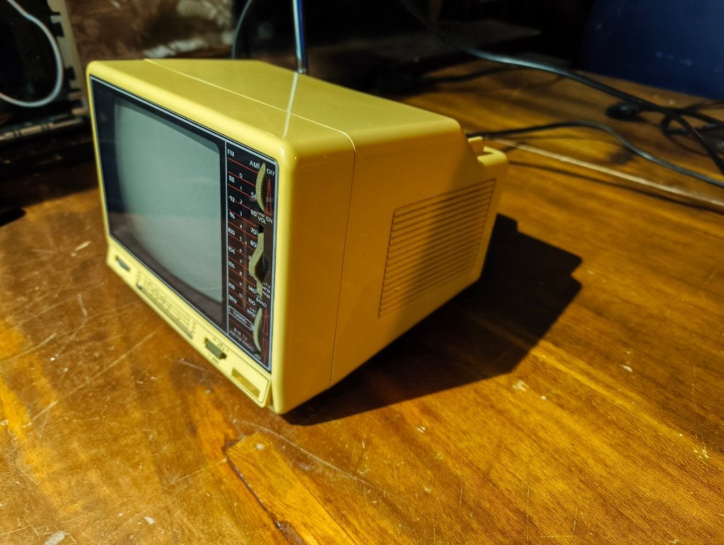 Vintage Hema mini tv 3220, Overige merken, Gebruikt, 50 Hz, Ophalen of Verzenden