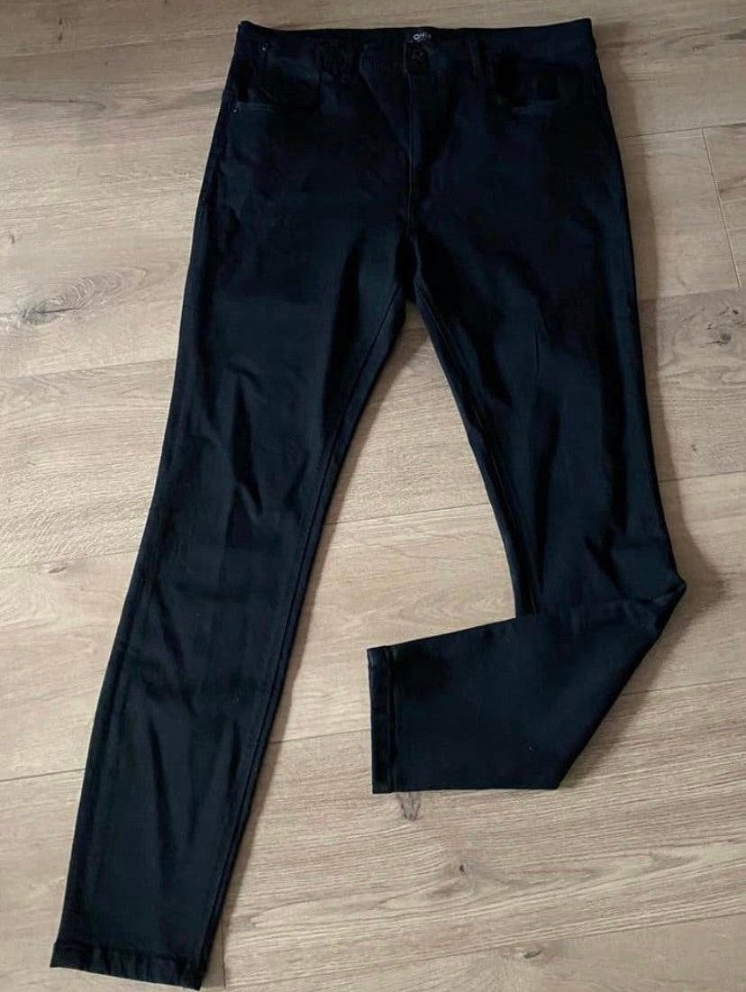ALS NIEUW mooie broek van ONLY..mt:xl, B, Verzenden, Zwart, Maat 46/48 (XL) of groter