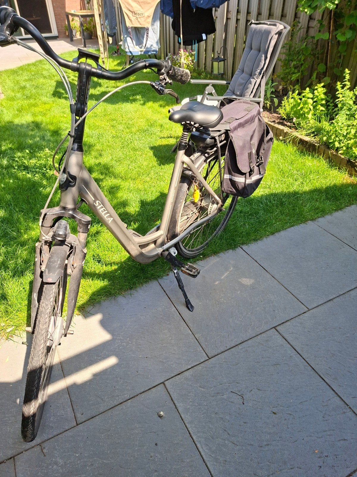 Stella elektrische fiets met lage instap en fietstassen, Velgrem, Ophalen, Overige merken, 53 tot 56 cm