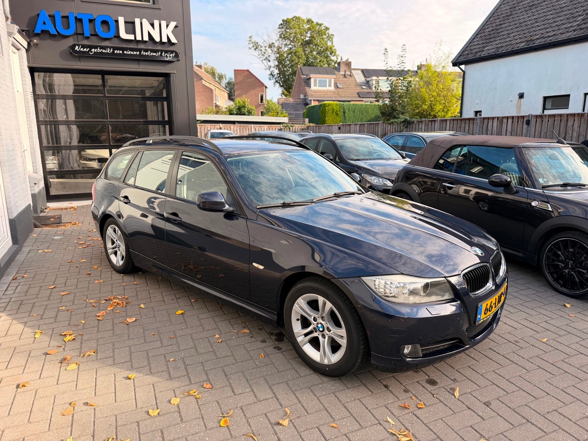 BMW 3-serie Touring 318i Business | ELEK TREKHAAK | NAVI |, Euro 5, Zwart, Blauw, Parkeersensor