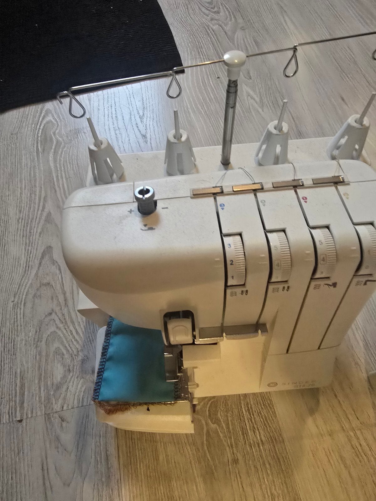 Singer lockmachine doet het prima, Ophalen of Verzenden, Lockmachine, Singer