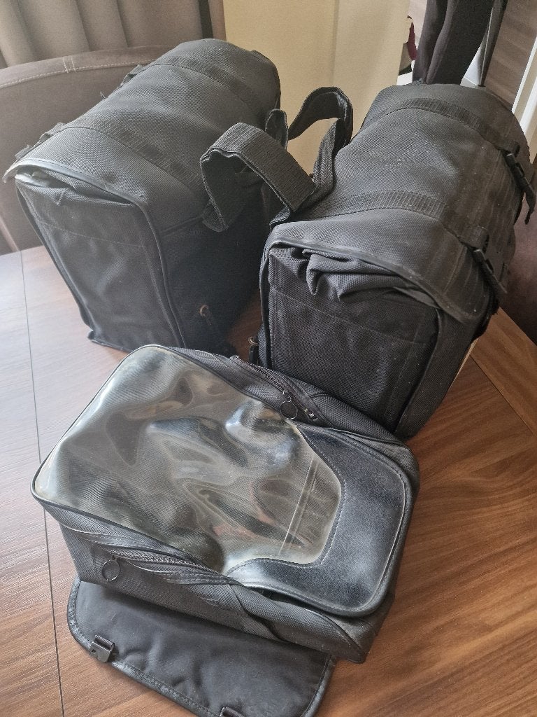 Motorbike saddlebags and tank top bag, Ophalen of Verzenden
