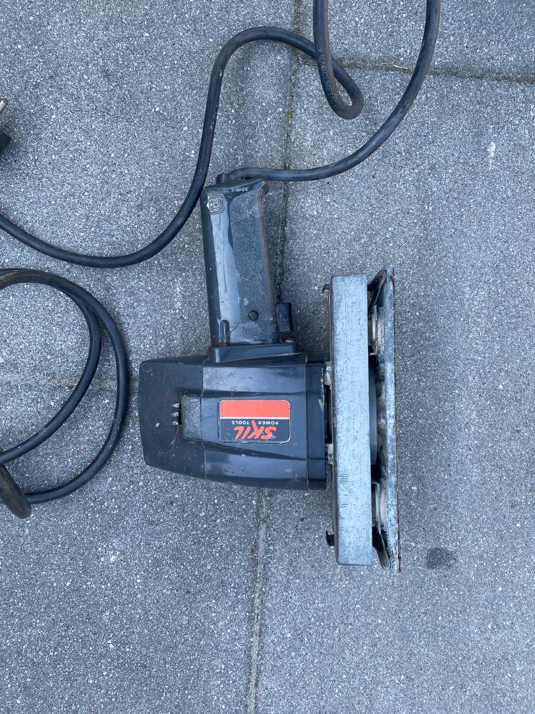 Schuurmachiene SKIL, Doe-het-zelf en Verbouw, Gereedschap | Schuurmachines, Ophalen of Verzenden, Zo goed als nieuw, Minder dan 600 watt