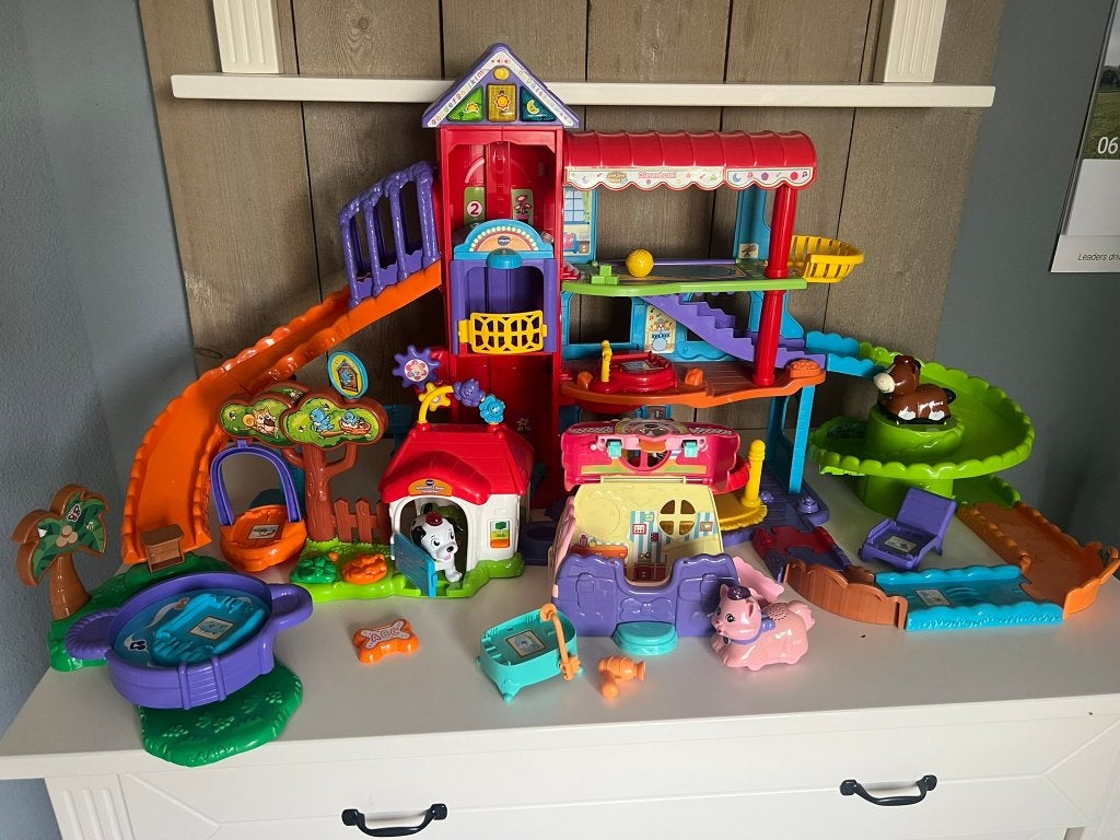 Vtech zoef zoef dieren hotel, hondenhok en beautysalon, Kinderen en Baby's, Speelgoed | Vtech, Ophalen, Gebruikt, 6 maanden tot 2 jaar