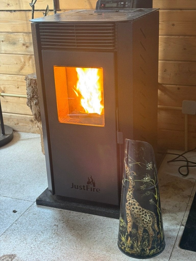 Foto 2 van pelletkachel Justfire 9kW