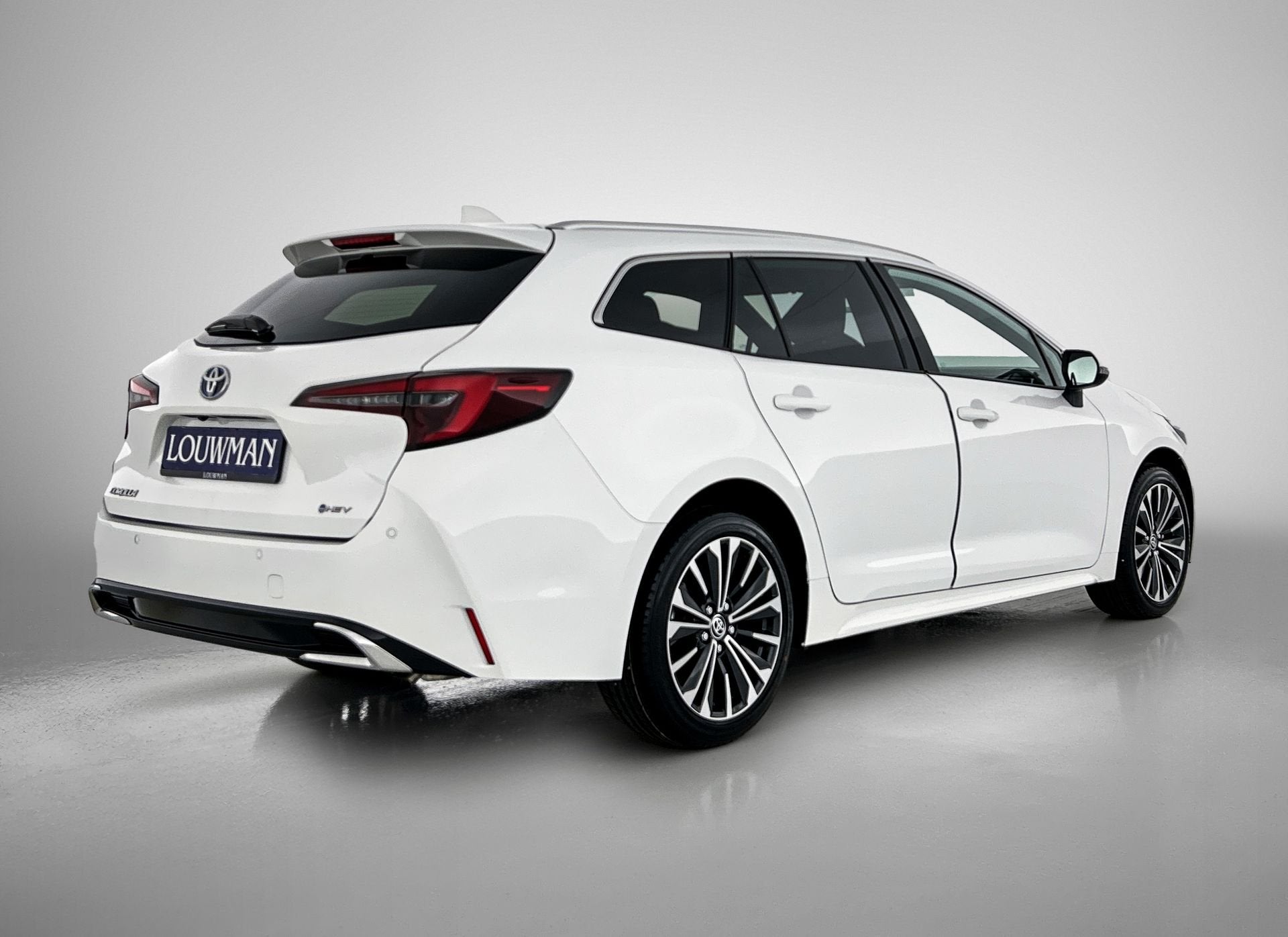 Toyota Corolla Touring Sports Hybrid 140 Dynamic (bj 2025), Auto's, Toyota, 12 maanden, 4 cilinders, Corolla, Origineel Nederlands