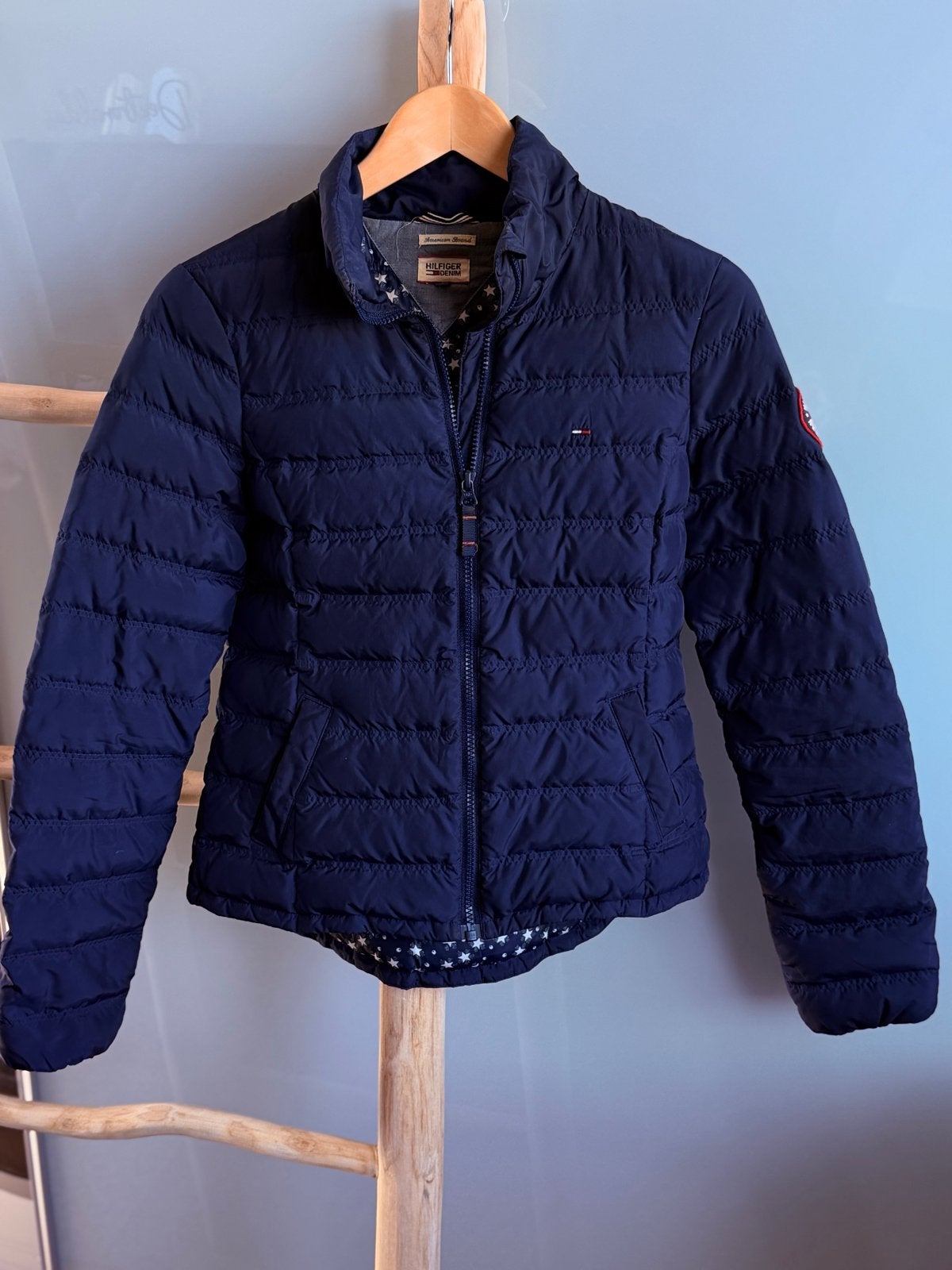 Tommy Hilfiger Denim donsjack - Maat XS, Ophalen of Verzenden, Gedragen, Maat 36 (S), Blauw