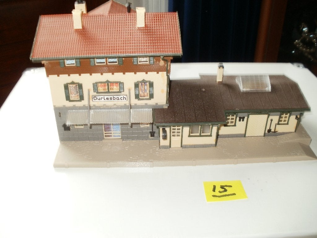 Vollmer/kibri Ho gebouw / voor bij de treinbaan., Overige merken, Gelijkstroom of Wisselstroom, Brug, Tunnel of Gebouw, Ophalen of Verzenden
