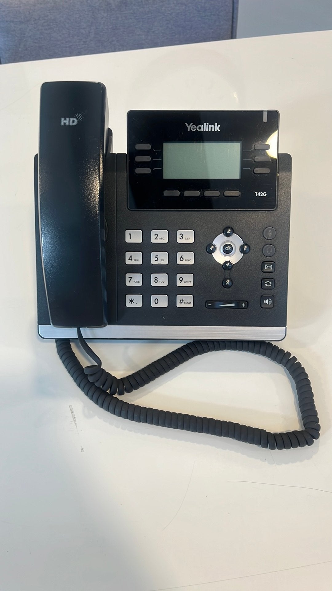 Yealink T42G VoIP Telefoons (2 stuks beschikbaar), Ophalen of Verzenden, Nieuw, Telefoon