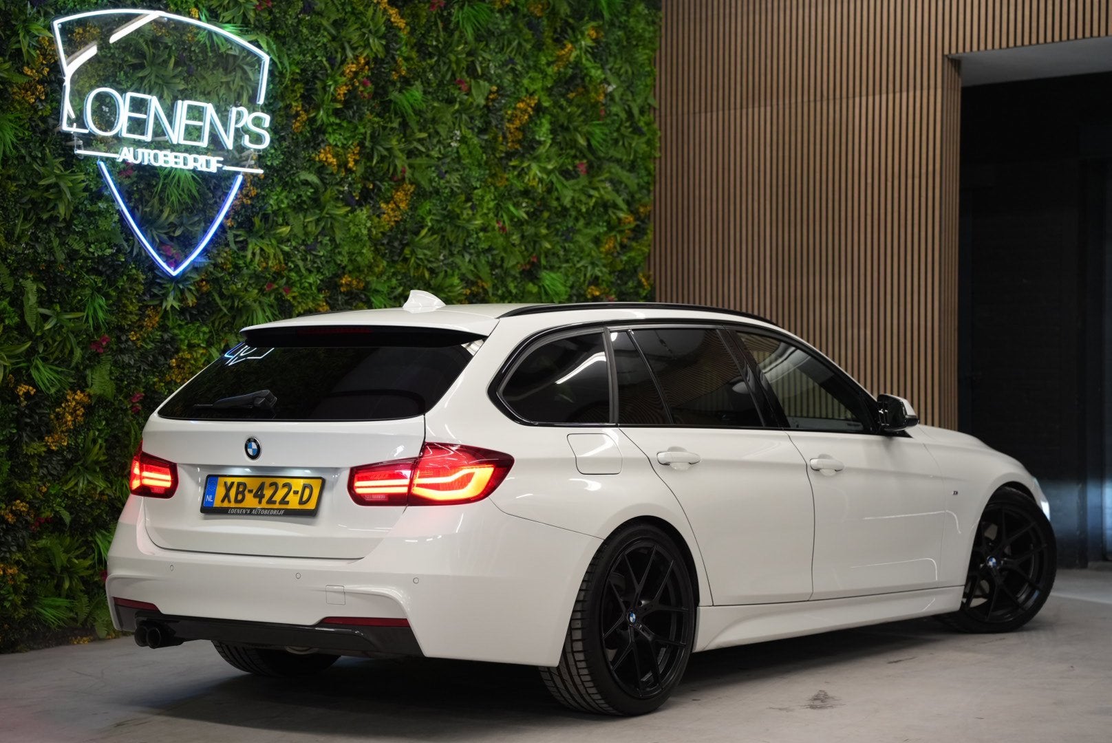 BMW 3-serie Touring 330i M Sport Edition / Trekhaak / Leder, Auto's, BMW, Automaat, Achterwielaandrijving, Euro 6, 4 cilinders