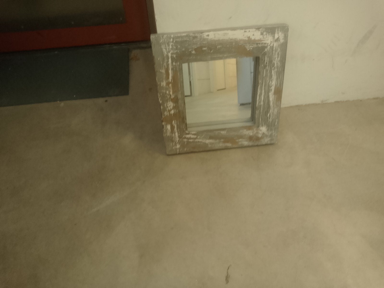 Spiegel 40x40 cm met verweerde houten lijst, Ophalen, Minder dan 50 cm, Gebruikt, Vierkant