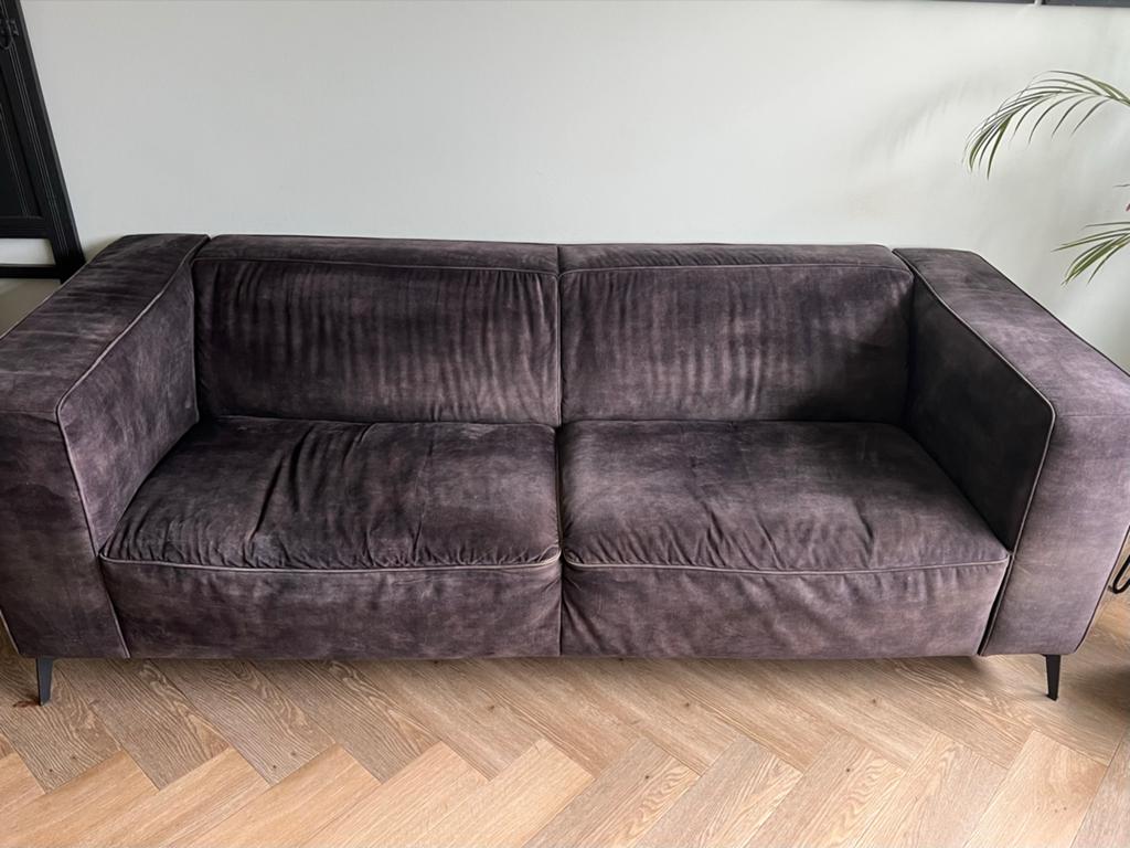 Comfortabele 2-zitsbank in donkerbruin stof, Huis en Inrichting, Banken | Bankstellen, Ophalen, Gebruikt, 150 tot 200 cm, Tweepersoons