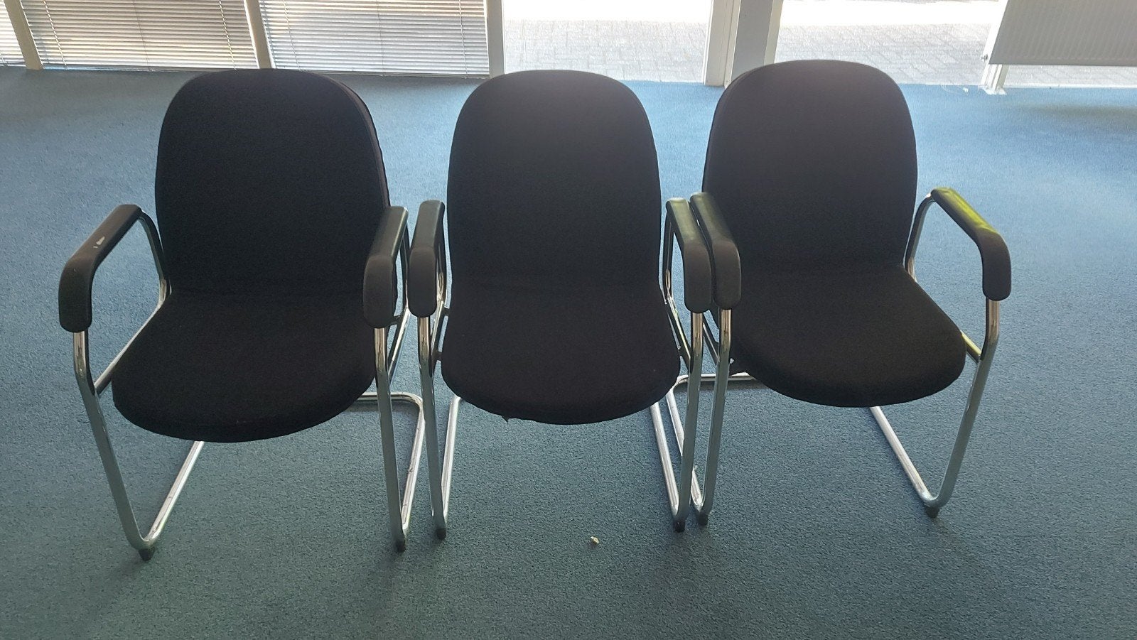 Set van 3 zwarte kantoor- of keukenstoelen, Ophalen, Gebruikt, Drie, Zwart