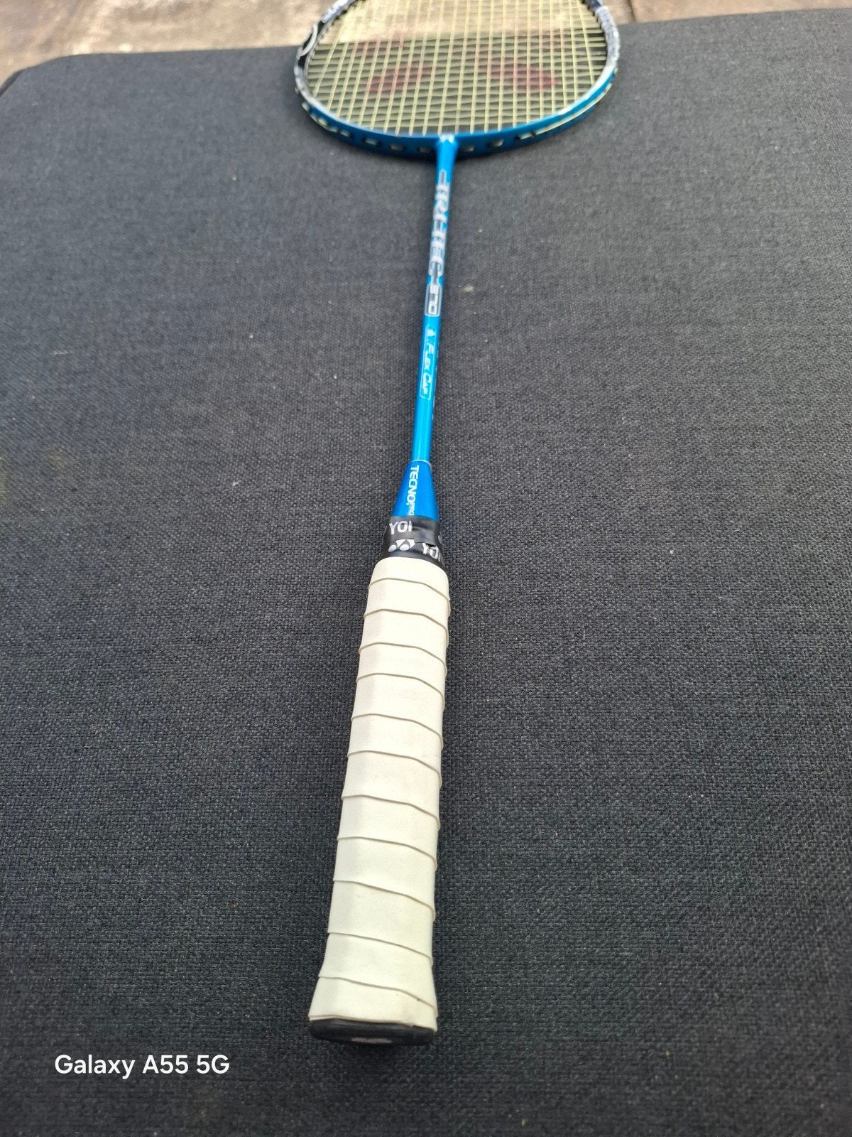 Tecno Pro Tri-Tec 670 Badmintonracket met hoes, Gebruikt, Ophalen of Verzenden, Racket(s), Onbekend