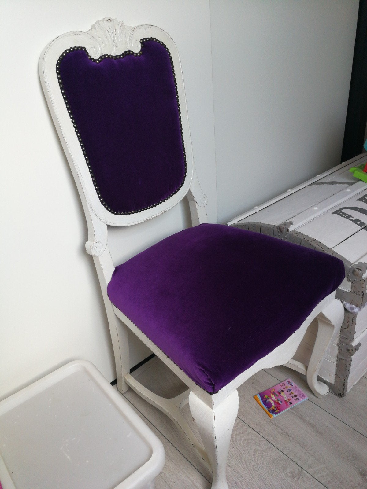 Barok stoel met paars fluweel - Vintage en stijlvol, Ophalen
