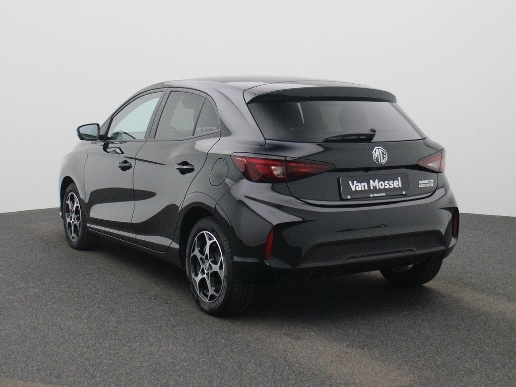 MG 3 1.5 Hybrid+ Aut. Luxury | Navi | Led Koplampen | Stoel, 12 maanden, 4 cilinders, 1283 kg, Zwart