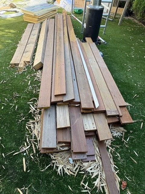 Hardhouten vloerplanken 3 cm dik (Meranti), Doe-het-zelf en Verbouw, Hout en Planken, Ophalen, Gebruikt, 25 tot 50 mm, 250 tot 300 cm