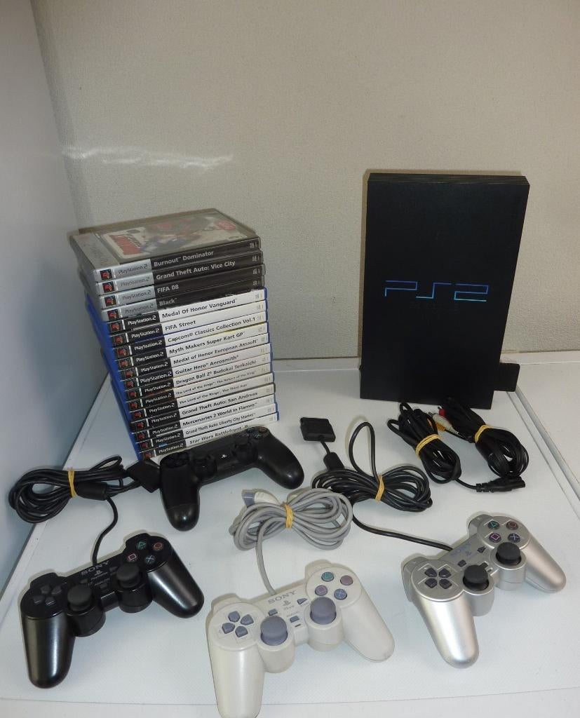 Playstation 2,  4 controllers en 17 games., Zwart, Ophalen of Verzenden, Met 3 controllers of meer, Gebruikt