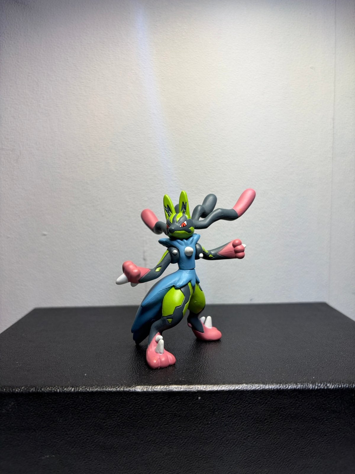 Shiny Mega Lucario Figure, Ophalen of Verzenden, Zo goed als nieuw