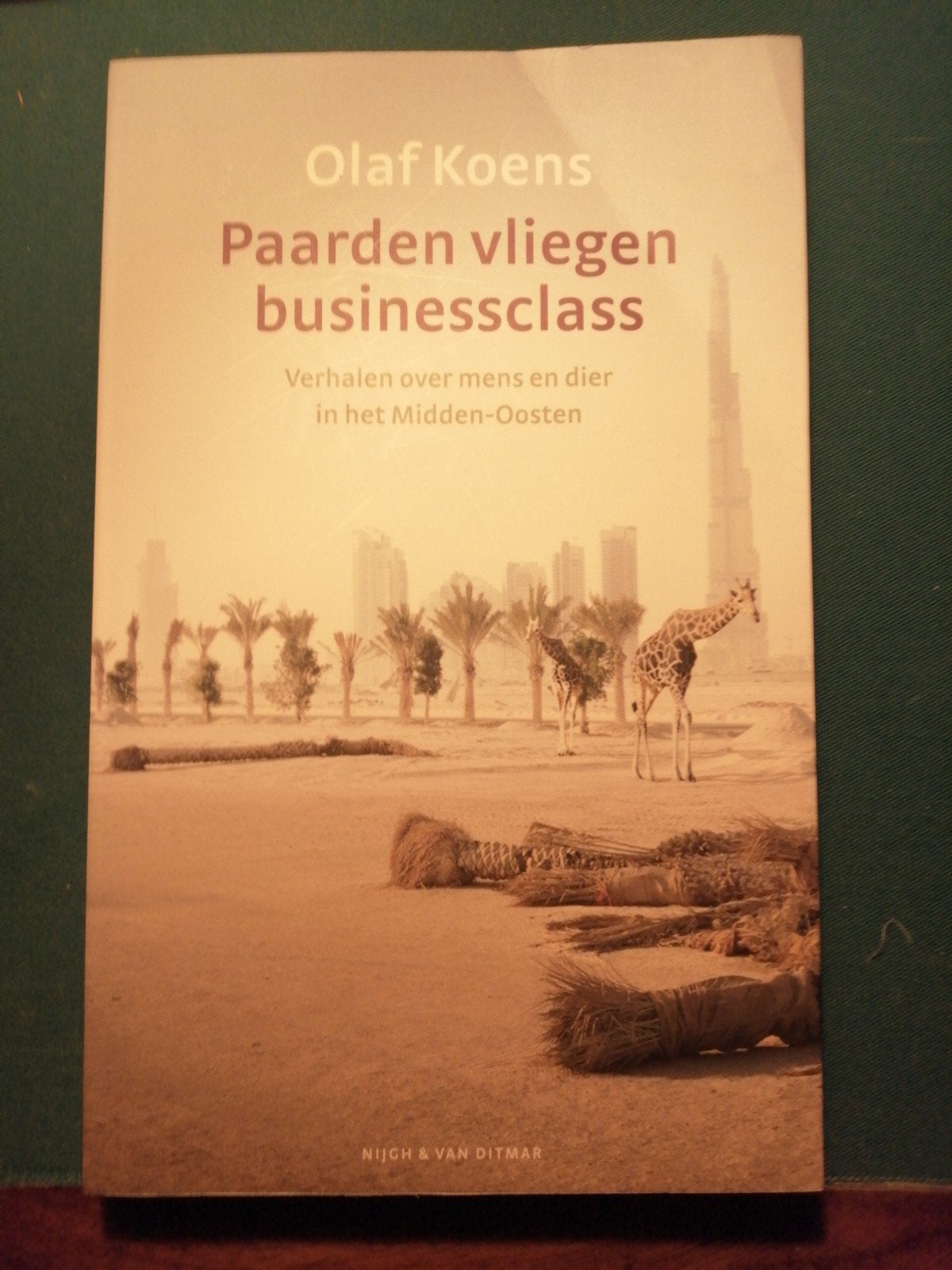Paarden vliegen businessclass - Olaf Koens, Ophalen of Verzenden, Zo goed als nieuw, Olaf Koens, Azië