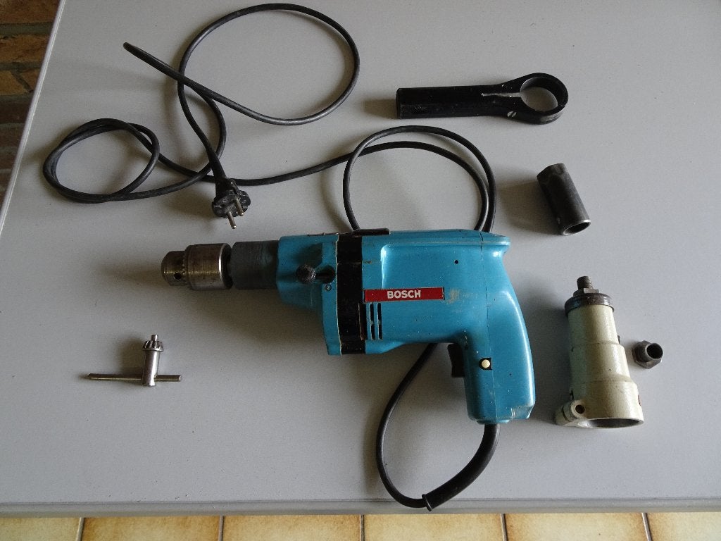 Bosch Combi Boormachine M41S met cirkelzaag en standaard, Doe-het-zelf en Verbouw, Gereedschap | Boormachines, Gebruikt, Minder dan 400 watt