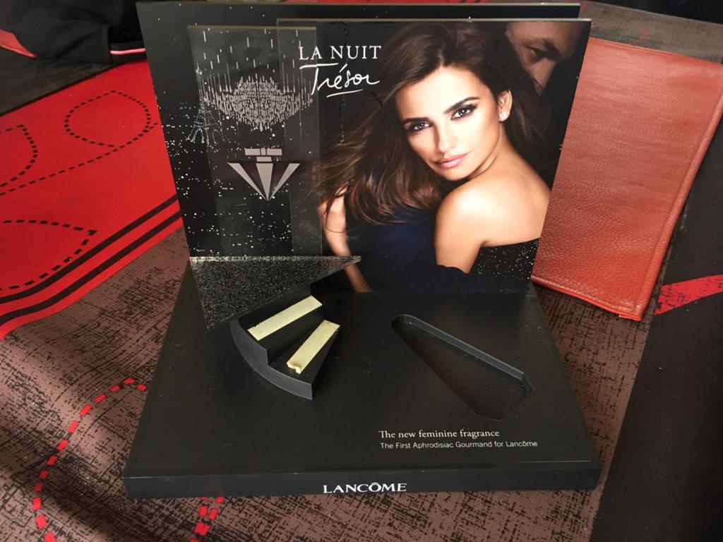 Mooie parfum display Trésor La Nuit van Lancome, Ophalen of Verzenden, Zo goed als nieuw, Toebehoren