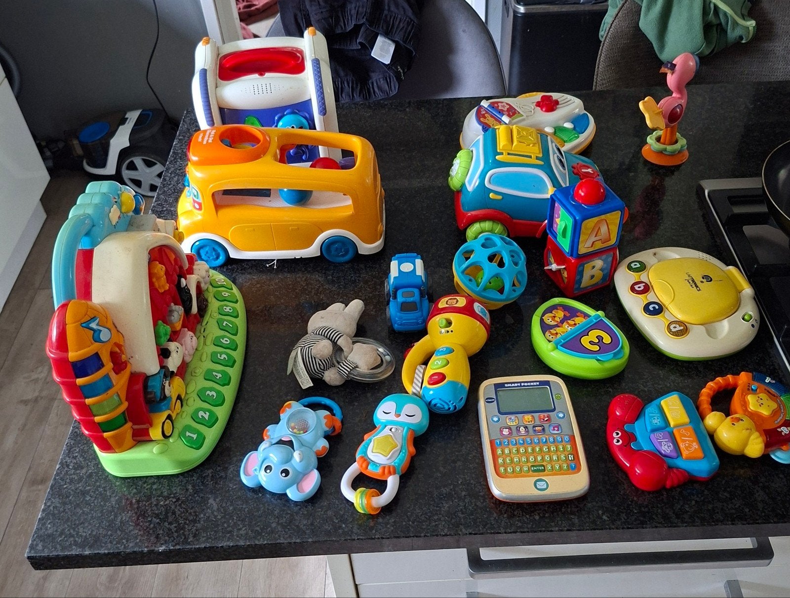 Grote collectie baby- en peuterspeelgoed, Ophalen of Verzenden, Gebruikt, Overige typen, Met licht