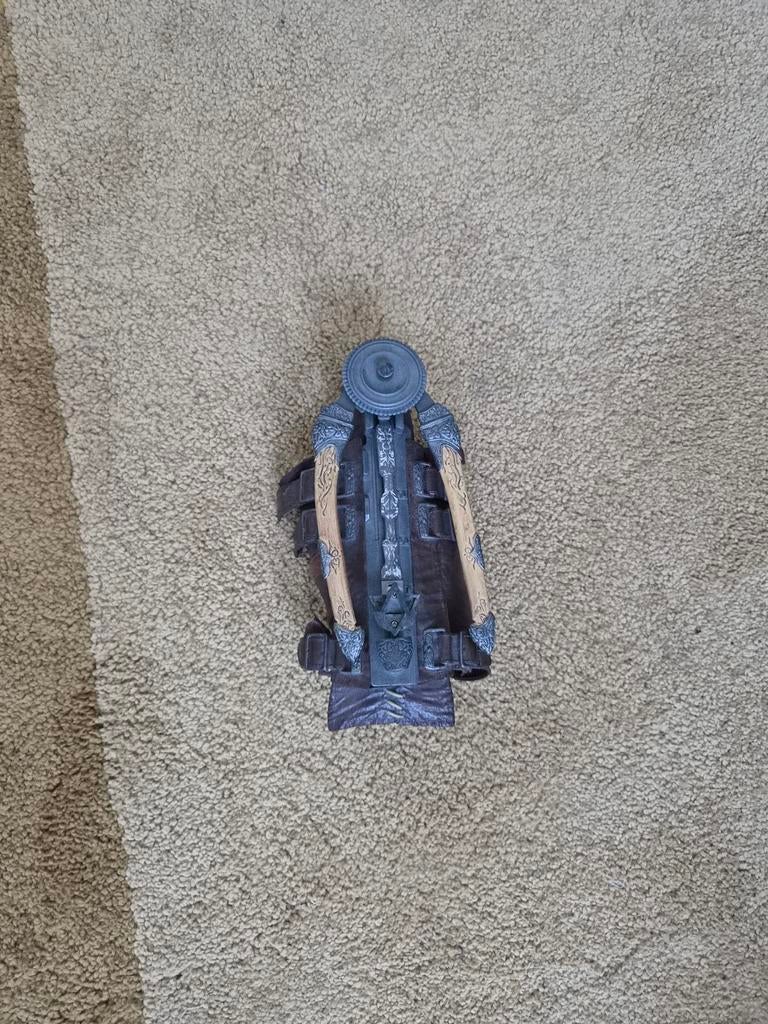 Assassin's Creed Hidden Blade Cosplay Replica, Ophalen of Verzenden, Gebruikt, Toneelattributen of Onderdelen