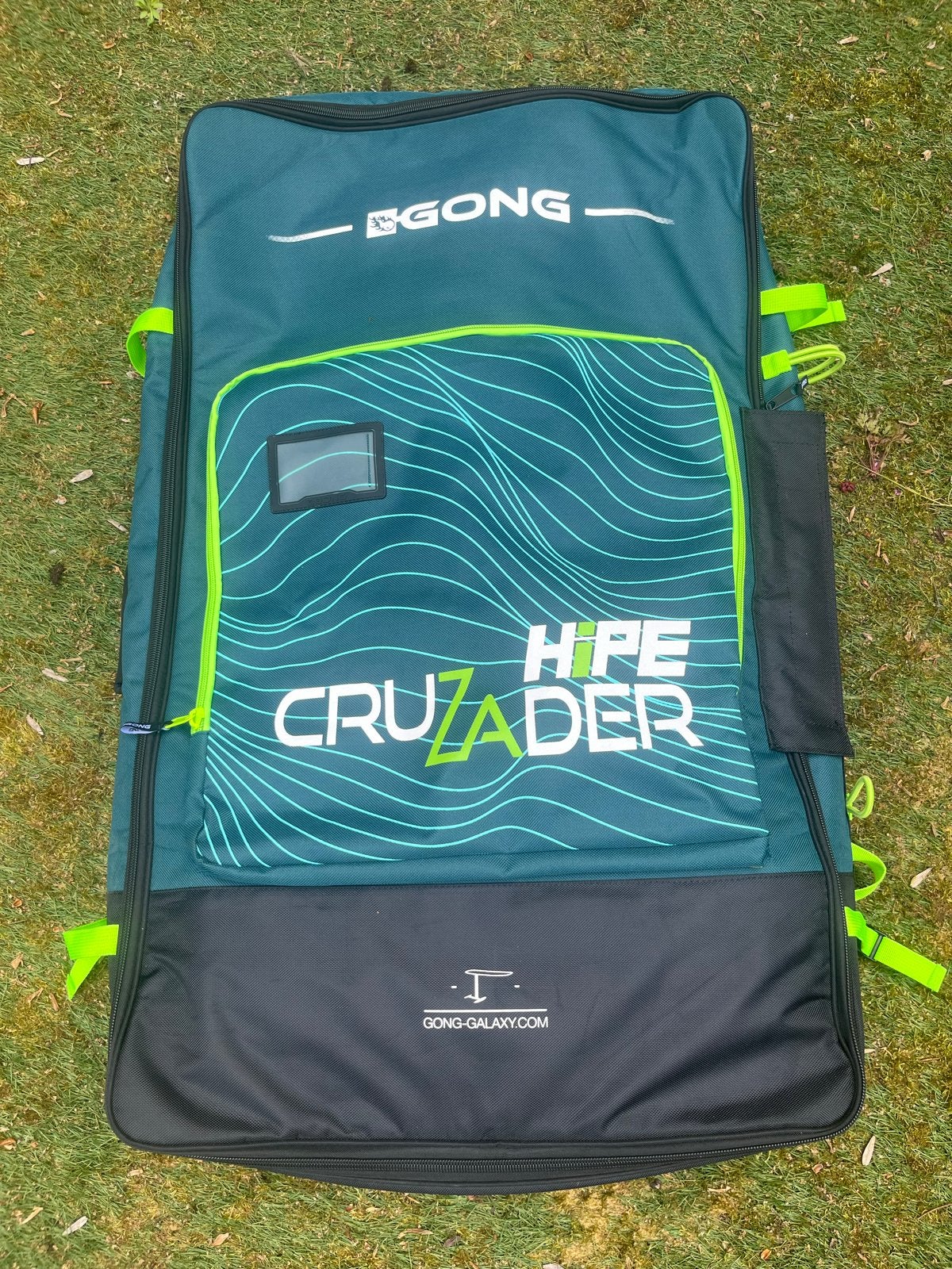 Gong Hipe Cruzader 7.0, 123 L Foilboard - Zo goed als nieuw, Watersport en Boten, Wingsurfen, Ophalen of Verzenden, Zo goed als nieuw
