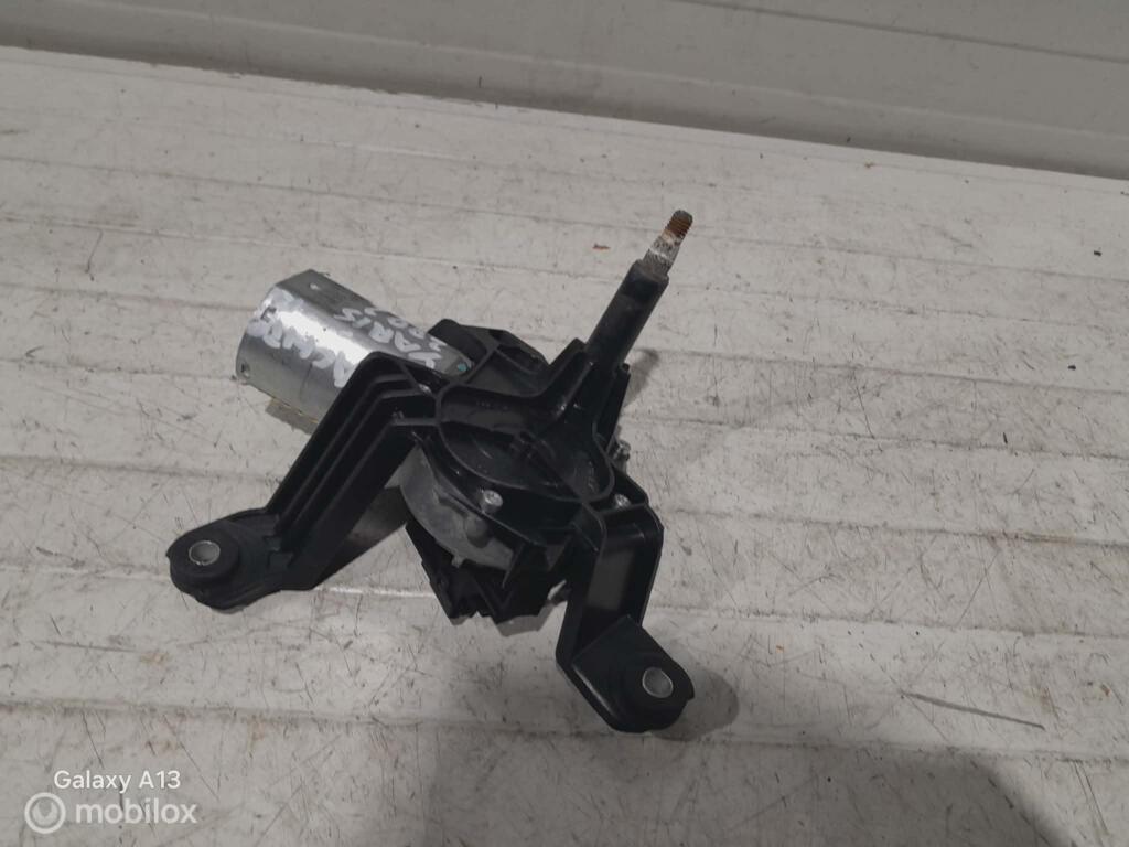 Ruitenwissermotor Toyota Yaris 85130, Gebruikt, Ophalen of Verzenden