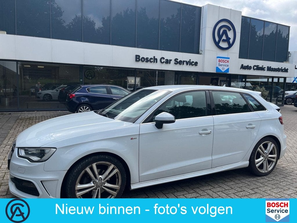 Audi A3 Sportback 1.2 TFSI S-LINE / 5-DRS / NAVI / LED / CRU, Auto's, Voorwielaandrijving, Gebruikt, 4 cilinders, Wit