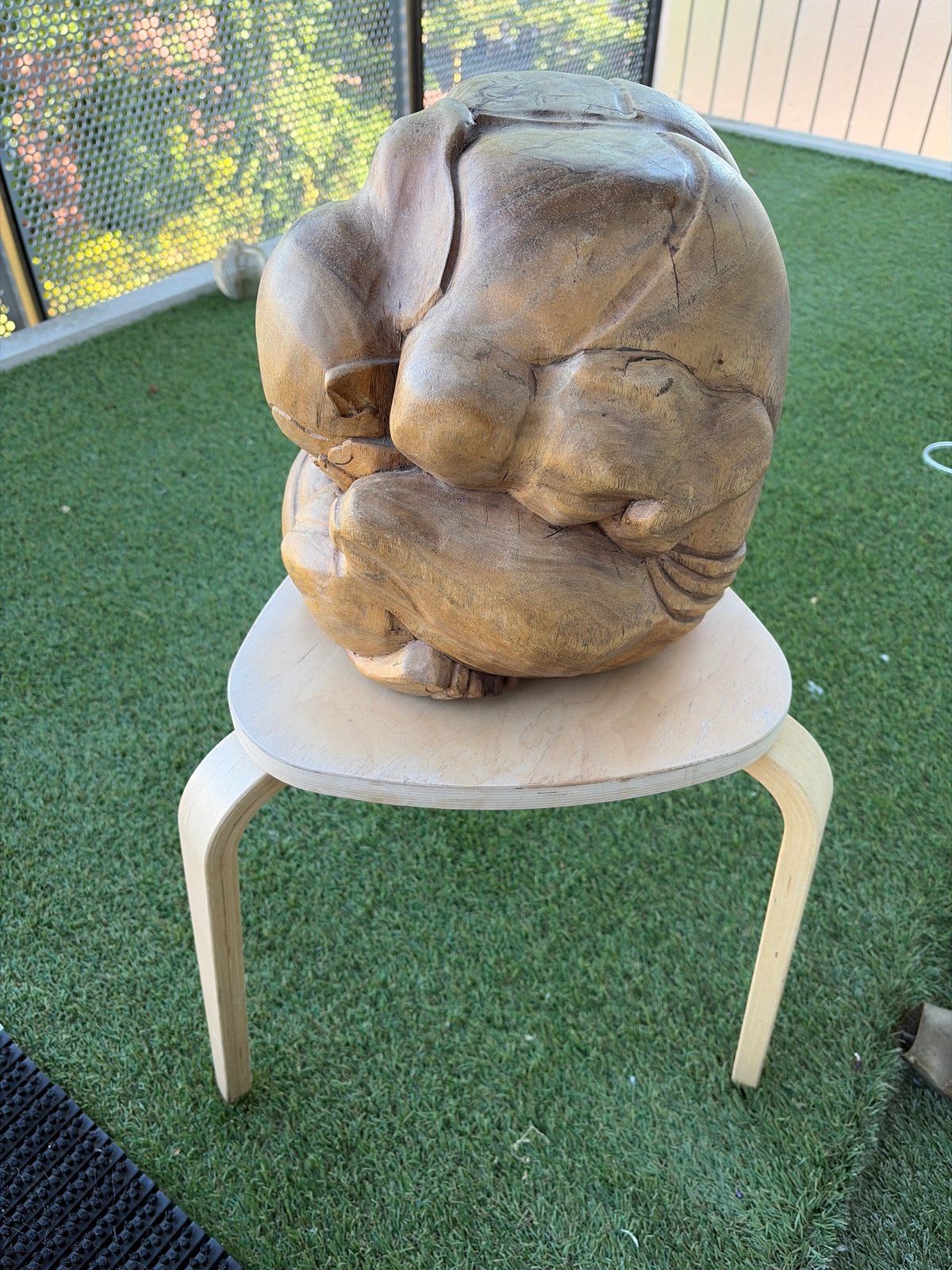 Dit handgesneden houten Malu Orang  Buddha, Ophalen of Verzenden, Handgemaakt, 20 - 50 cm, Beeld