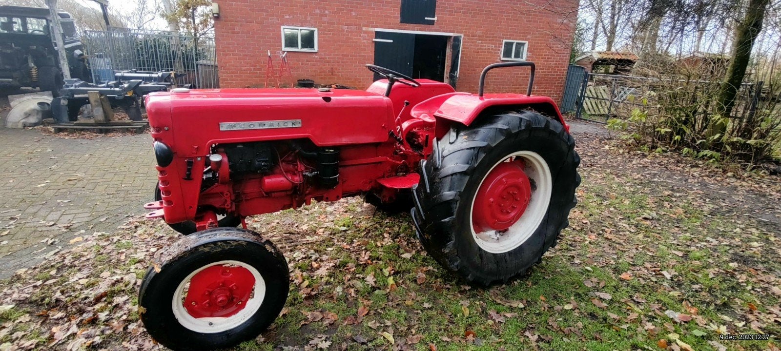 McCormick International D-430 met nieuwe onderdelen, Ophalen