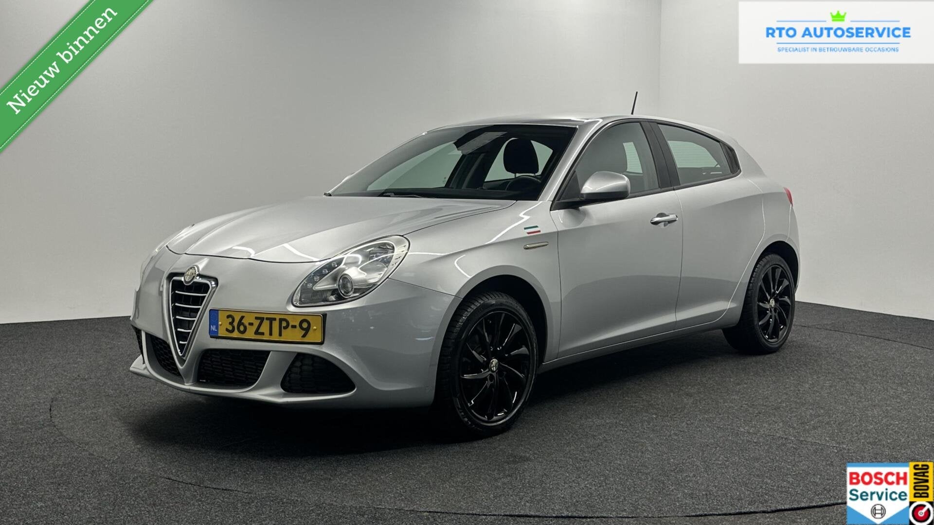 Alfa Romeo Giulietta 1.4 T Progression AIRCO CRUISE LM 11700, Auto's, Voorwielaandrijving, Euro 5, Stof, Gebruikt