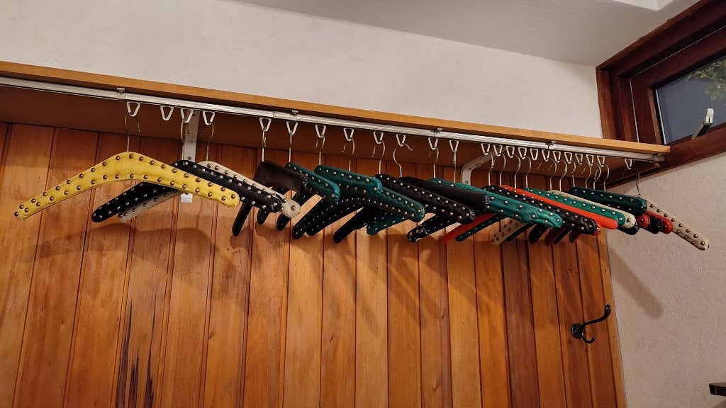 Vintage jaren '70 kapstokhangers, diverse kleuren, Ophalen, Gebruikt, Overige materialen, Kinderen en Volwassenen
