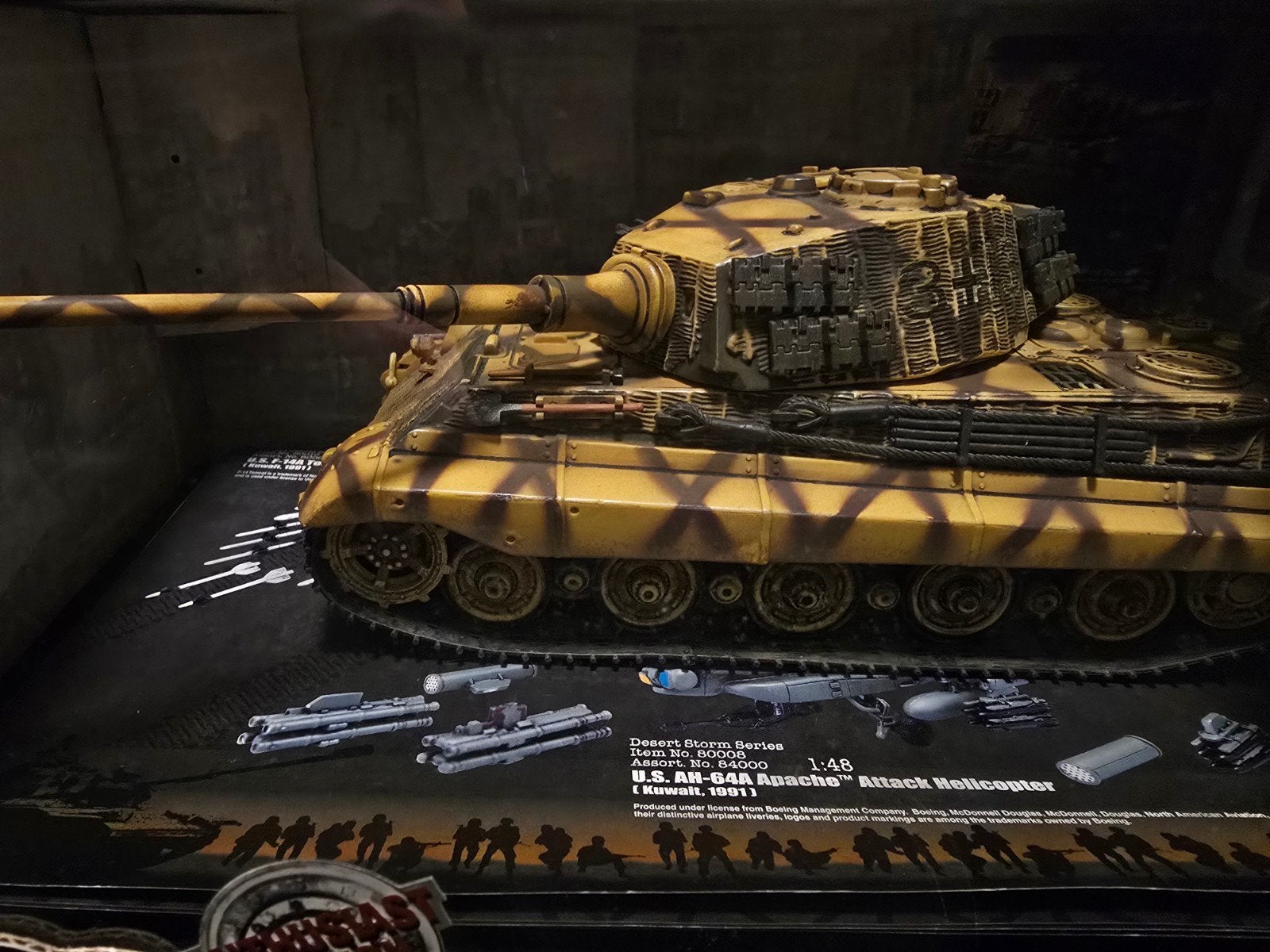 Forces of Valor King Tiger 1:32 + Doos, Hobby en Vrije tijd, Overige merken, Tank, 1:32 tot 1:50, Ophalen of Verzenden