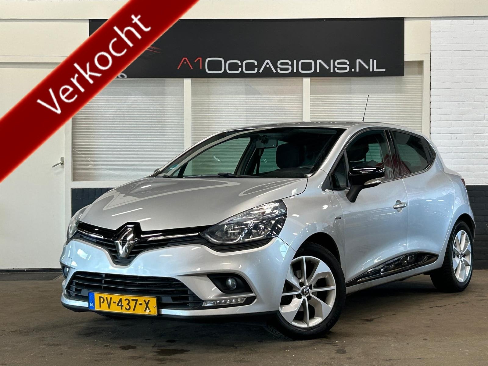 Renault Clio 0.9 TCe Limited (bj 2017), Voorwielaandrijving, 898 cc, Stof, Gebruikt