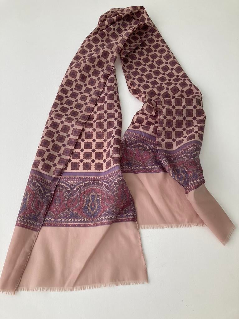 Klassieke Sjaal (vintage romy anna etoile frans vanessa pom), Ophalen of Verzenden, Zo goed als nieuw, Maat 38/40 (M), Sjaal