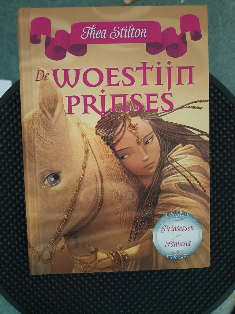 Thea Stilton De woestijnprinses, Boeken, Ophalen of Verzenden, Zo goed als nieuw, Fictie