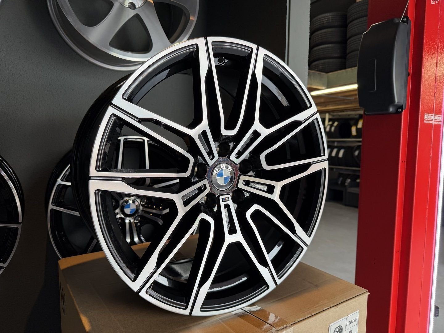 NIEUW 19inch BMW Style 825M Breedset Velgen 5x112 G30G20G15, 19 inch, -, -, Banden en Velgen