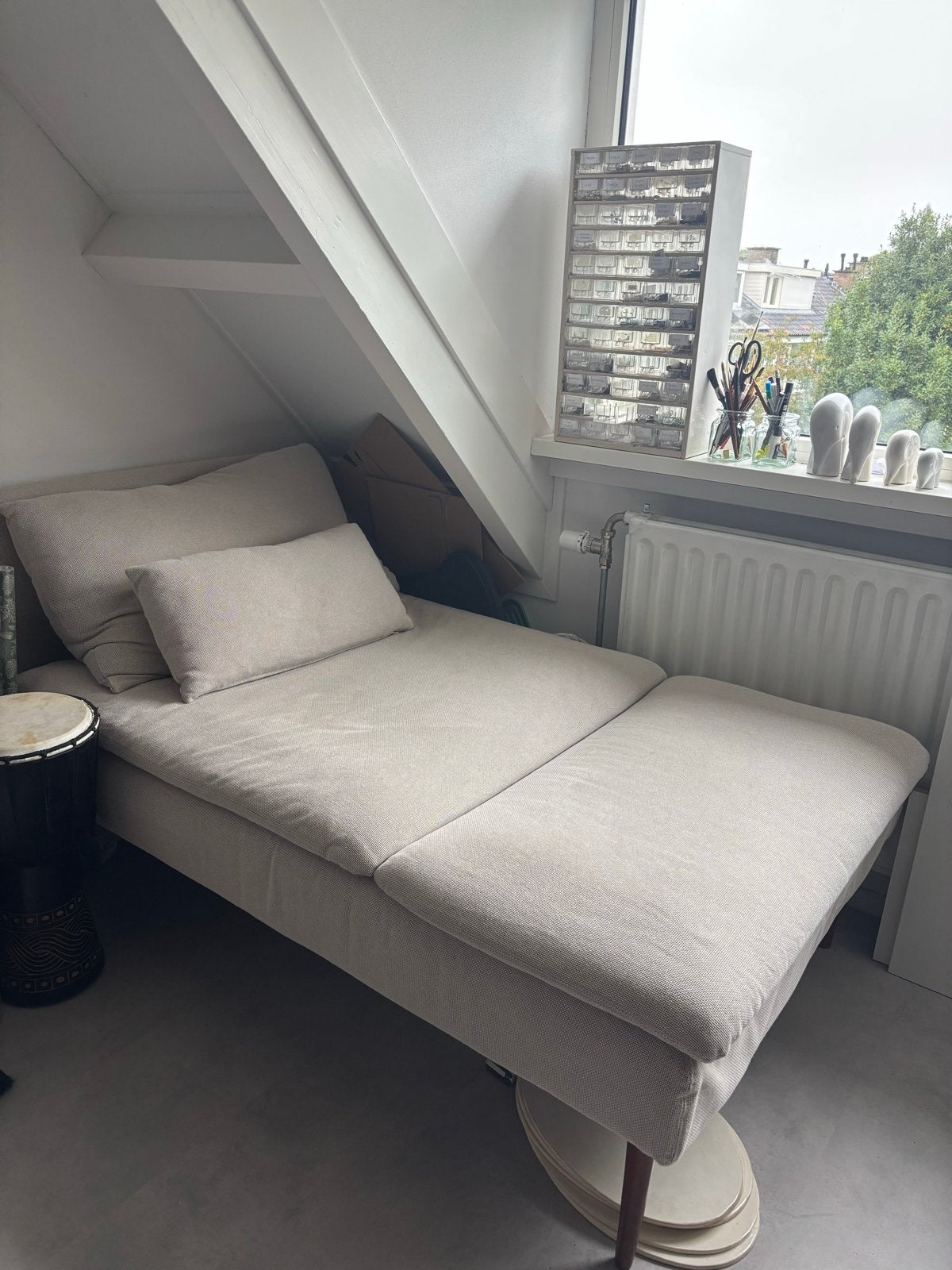 Söderhamn chaise longue Gunnared Beige met metalen poten, Ophalen, Gebruikt, Eenpersoons, Minder dan 150 cm